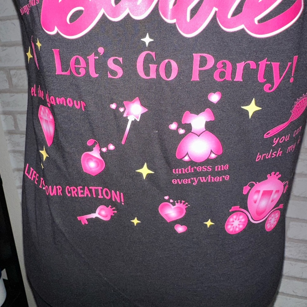 I’m a Barbie girl unisex short sleeve  T-shirt - Picture 6 of 7